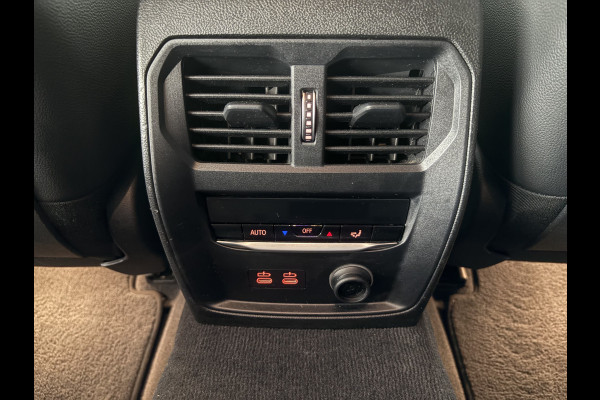 BMW 3-serie 330i M-Sport 260pk Automaat High Exec.Edition SCHUIFDAK/HARMANKARDON/LEDER/360CAMERA/HUD/19INCH