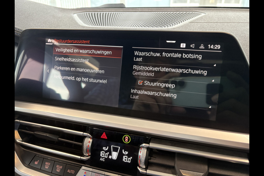 BMW 3-serie 330i M-Sport 260pk Automaat High Exec.Edition SCHUIFDAK/HARMANKARDON/LEDER/360CAMERA/HUD/19INCH