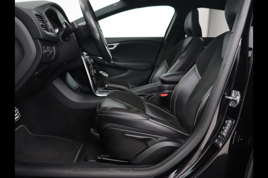 Volvo V40 1.5 T3 Polar+ Sport | Panoramadak | Stoelverwarming | Camera | Full LED | Navigatie | Park Assist | Harman/Kardon | Keyless | R Design