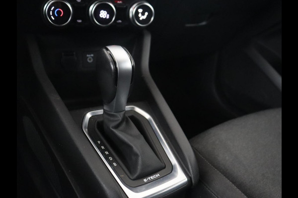 Renault Clio 1.6 E-Tech Hybrid 140 Business Zen | Camera | Carplay | Navigatie | Full LED | Cruise control | Airco | DAB | Bluetooth