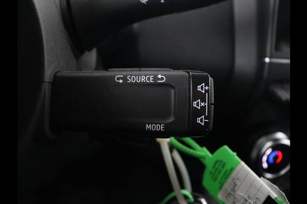 Renault Clio 1.6 E-Tech Hybrid 140 Business Zen | Camera | Carplay | Navigatie | Full LED | Cruise control | Airco | DAB | Bluetooth