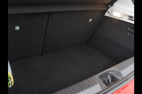 Renault Clio 1.6 E-Tech Hybrid 140 Business Zen | Camera | Carplay | Navigatie | Full LED | Cruise control | Airco | DAB | Bluetooth