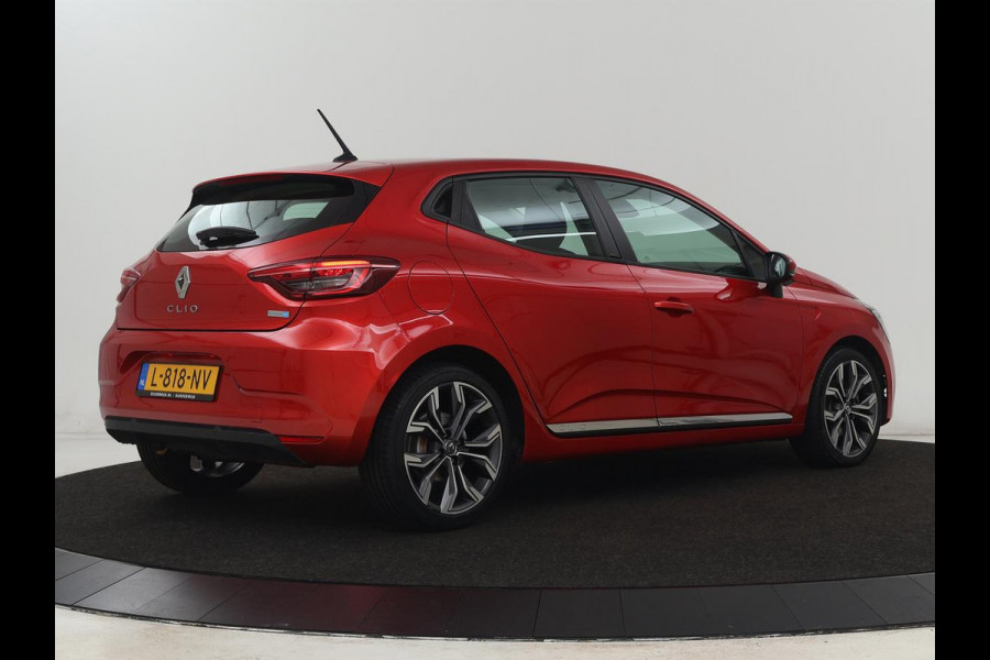 Renault Clio 1.6 E-Tech Hybrid 140 Business Zen | Camera | Carplay | Navigatie | Full LED | Cruise control | Airco | DAB | Bluetooth