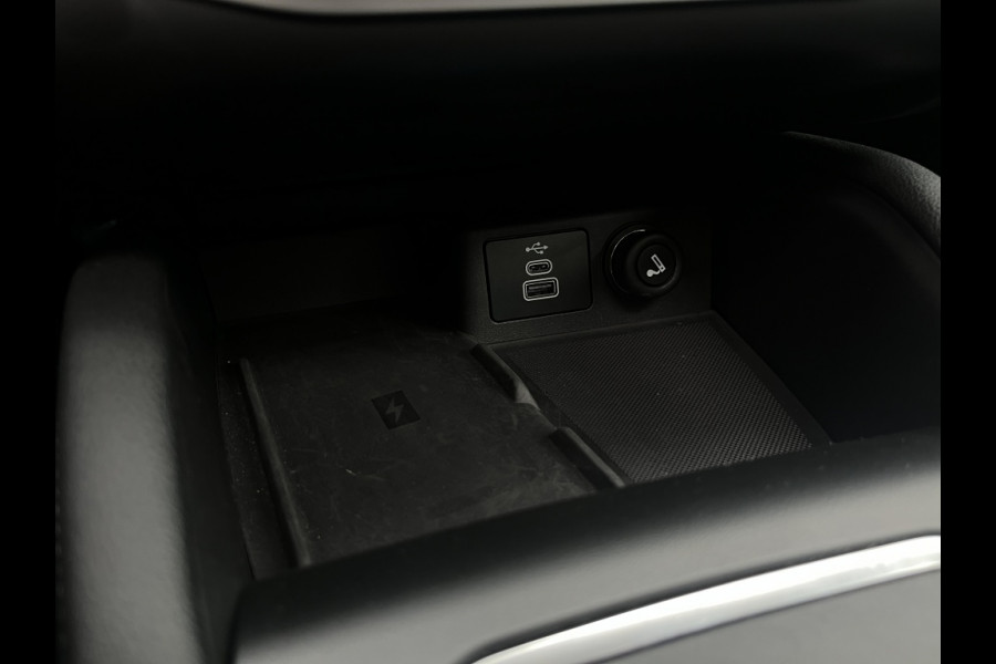 Ford FOCUS Wagon 1.0 EBH Active X 155PK AUTOMAAT! PANODAK! DRIVERPACK!