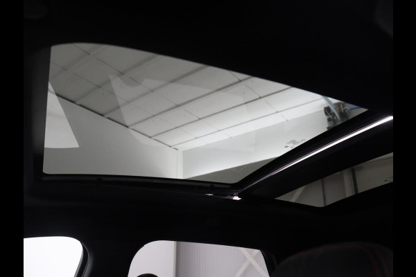 Ford Kuga 2.5 PHEV ST-Line X | Panoramadak | Head-Up | Trekhaak | Stoelverwarming | 360 Camera | B&O Sound | Carplay | Navigatie | Achterbankverwarming | Half leder | Keyless | Plug In