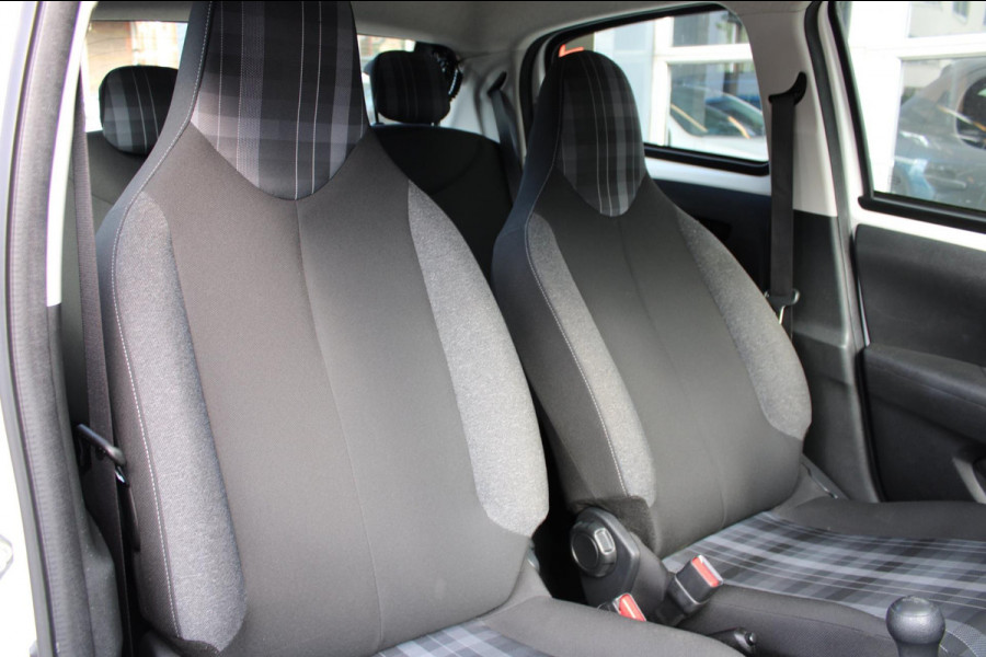 Peugeot 108 1.0 e-VTi Active Airco Camera Carplay Nap