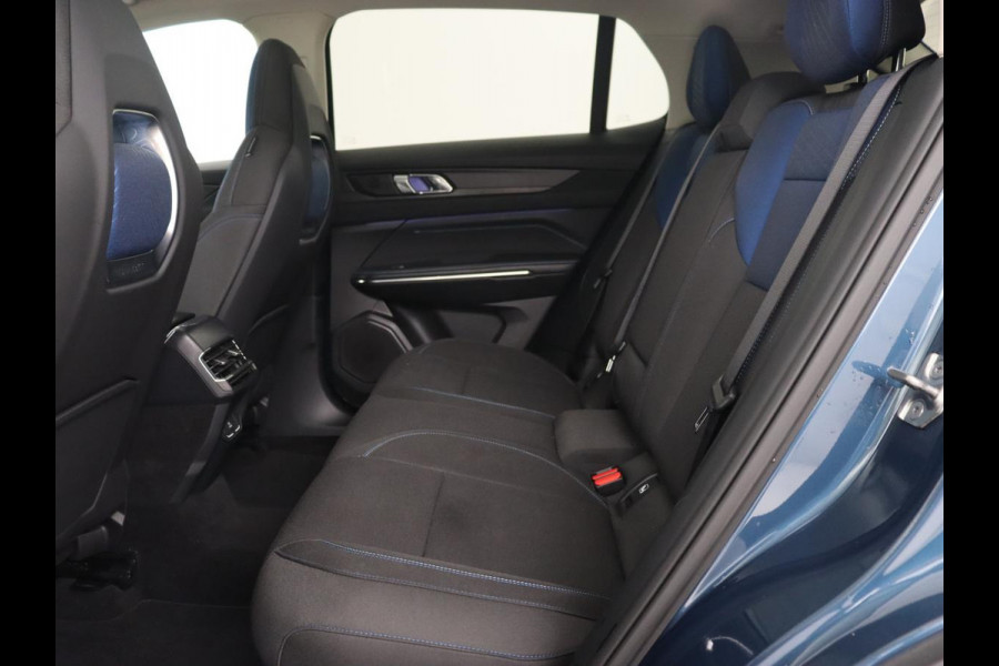 Lynk & Co 01 1.5 Plug In | Panoramadak | Trekhaak | Infinity by Harman | 360 Camera | Adaptive cruise | Stoelverwarming | Carplay | Memory | Full LED | PHEV