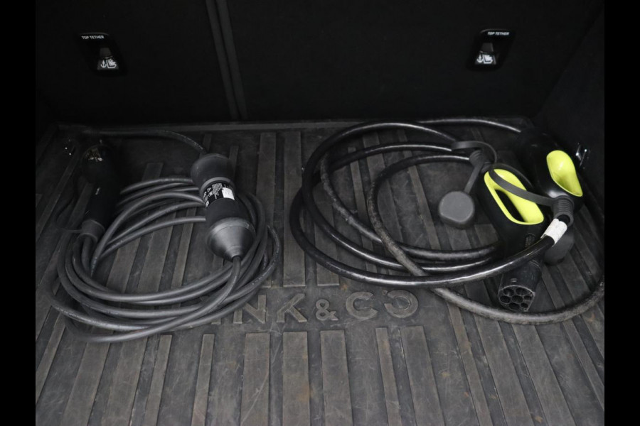 Lynk & Co 01 1.5 Plug In | Panoramadak | Trekhaak | Infinity by Harman | 360 Camera | Adaptive cruise | Stoelverwarming | Carplay | Memory | Full LED | PHEV