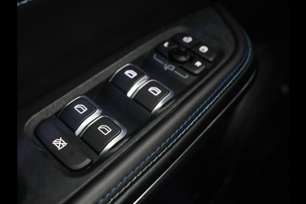 Lynk & Co 01 1.5 Plug In | Panoramadak | Trekhaak | Infinity by Harman | 360 Camera | Adaptive cruise | Stoelverwarming | Carplay | Memory | Full LED | PHEV