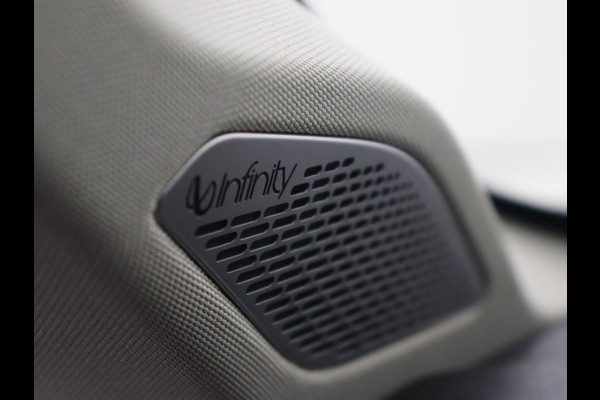 Lynk & Co 01 1.5 Plug In | Panoramadak | Trekhaak | Infinity by Harman | 360 Camera | Adaptive cruise | Stoelverwarming | Carplay | Memory | Full LED | PHEV