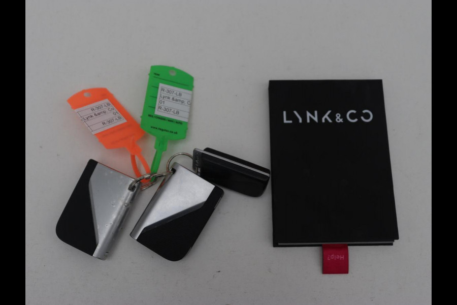 Lynk & Co 01 1.5 Plug In | Panoramadak | Trekhaak | Infinity by Harman | 360 Camera | Adaptive cruise | Stoelverwarming | Carplay | Memory | Full LED | PHEV