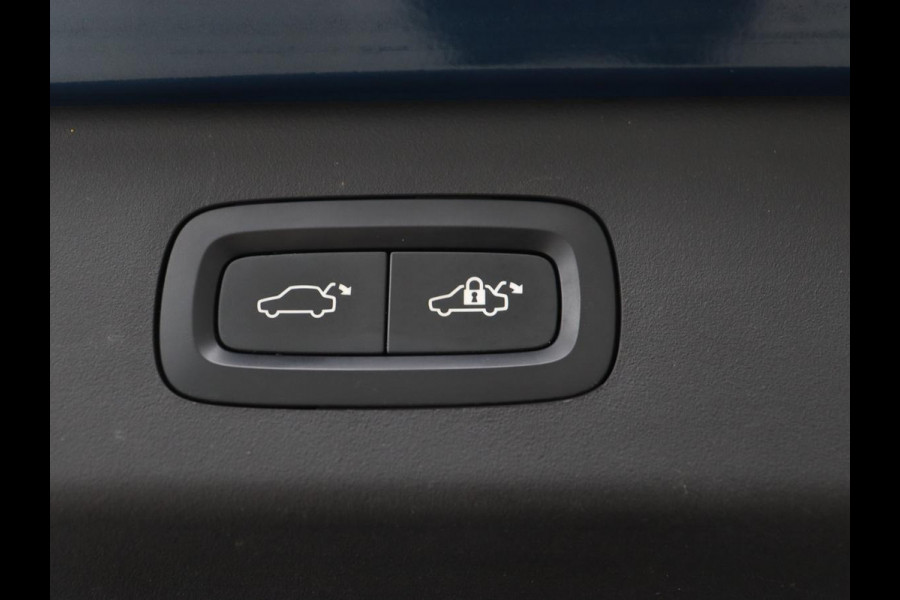 Lynk & Co 01 1.5 Plug In | Panoramadak | Trekhaak | Infinity by Harman | 360 Camera | Adaptive cruise | Stoelverwarming | Carplay | Memory | Full LED | PHEV