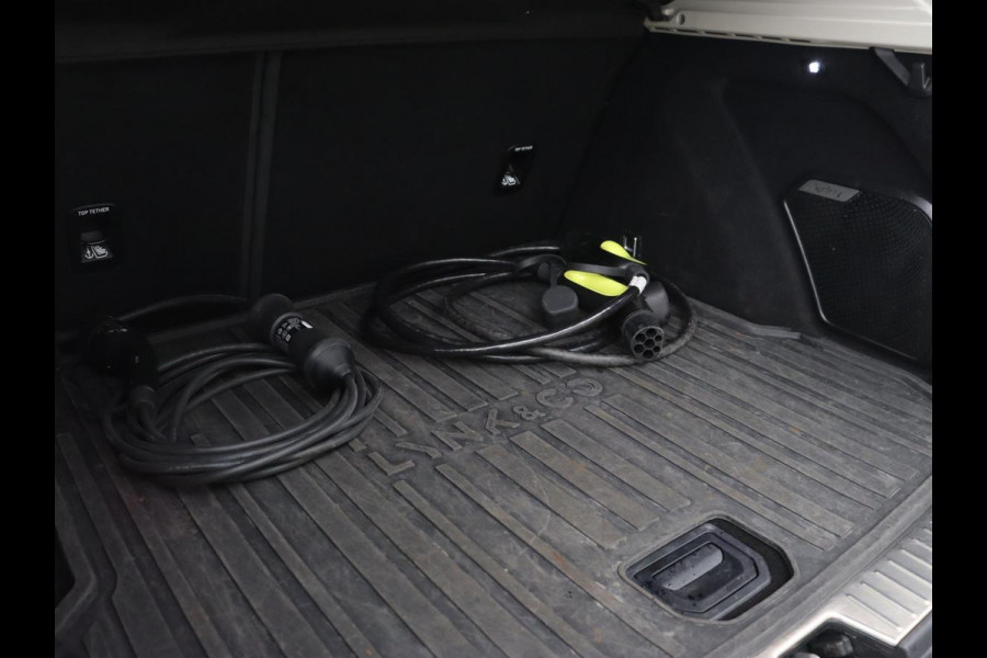 Lynk & Co 01 1.5 Plug In | Panoramadak | Trekhaak | Infinity by Harman | 360 Camera | Adaptive cruise | Stoelverwarming | Carplay | Memory | Full LED | PHEV