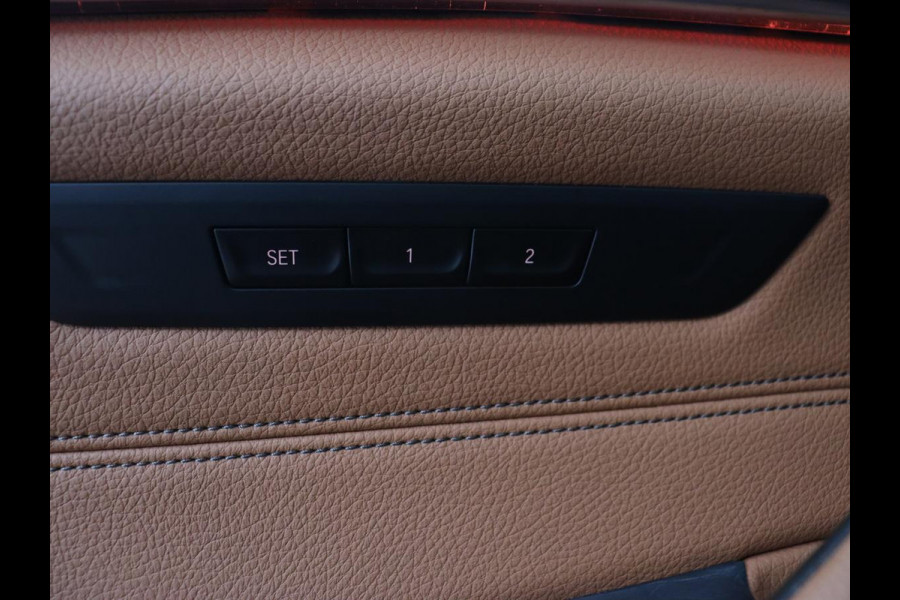BMW 5 Serie 540i High Executive | 51.800km NAP | Schuifdak | Luxury Line | Leder | 360 Camera | Comfortstoelen | Keyless | Stoelverwarming | Navigatie | Memory | Full LED | Dodehoek detectie | Park Assist