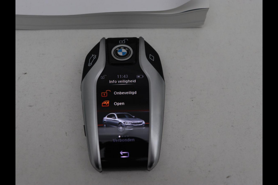 BMW 5 Serie 540i High Executive | 51.800km NAP | Schuifdak | Luxury Line | Leder | 360 Camera | Comfortstoelen | Keyless | Stoelverwarming | Navigatie | Memory | Full LED | Dodehoek detectie | Park Assist