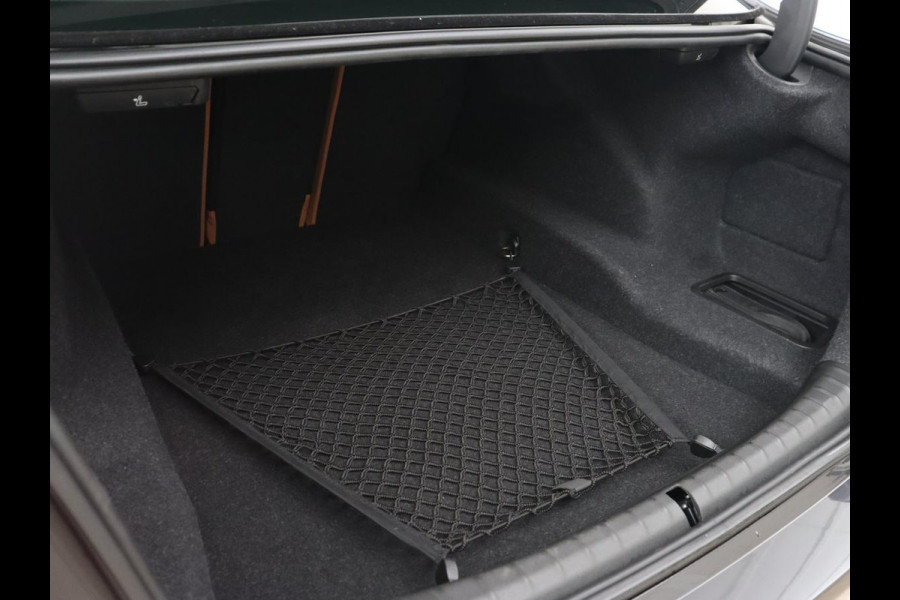 BMW 5 Serie 540i High Executive | 51.800km NAP | Schuifdak | Luxury Line | Leder | 360 Camera | Comfortstoelen | Keyless | Stoelverwarming | Navigatie | Memory | Full LED | Dodehoek detectie | Park Assist