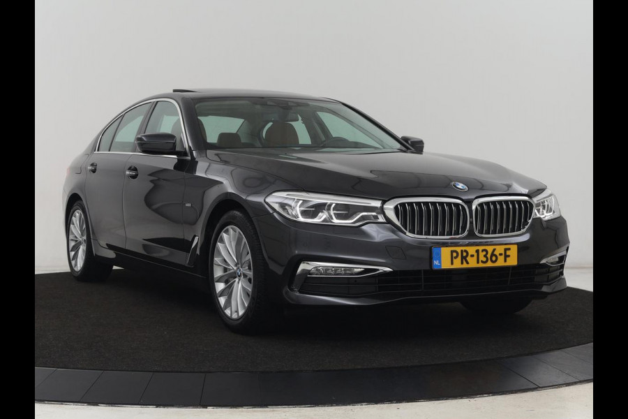BMW 5 Serie 540i High Executive | 51.800km NAP | Schuifdak | Luxury Line | Leder | 360 Camera | Comfortstoelen | Keyless | Stoelverwarming | Navigatie | Memory | Full LED | Dodehoek detectie | Park Assist