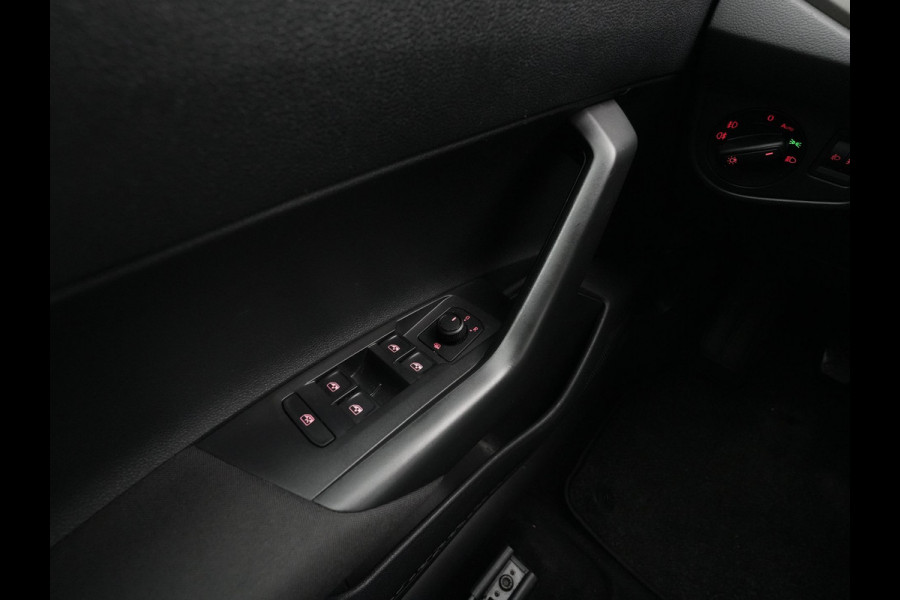 Volkswagen Polo 1.0 TSI 95pk Comfortline Navigatie Carplay Acc Pdc Dab 146