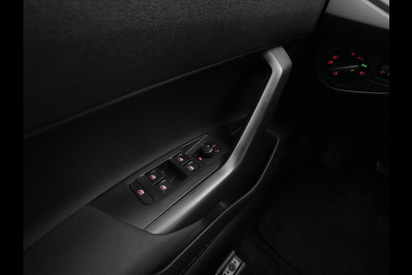 Volkswagen Polo 1.0 TSI 95pk Comfortline Navigatie Carplay Acc Pdc Dab 146