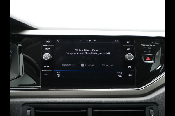 Volkswagen Polo 1.0 TSI 95pk Comfortline Navigatie Carplay Acc Pdc Dab 146