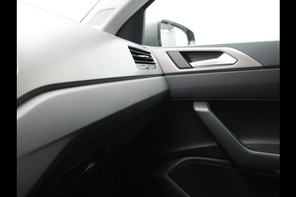 Volkswagen Polo 1.0 TSI 95pk Comfortline Navigatie Carplay Acc Pdc Dab 146