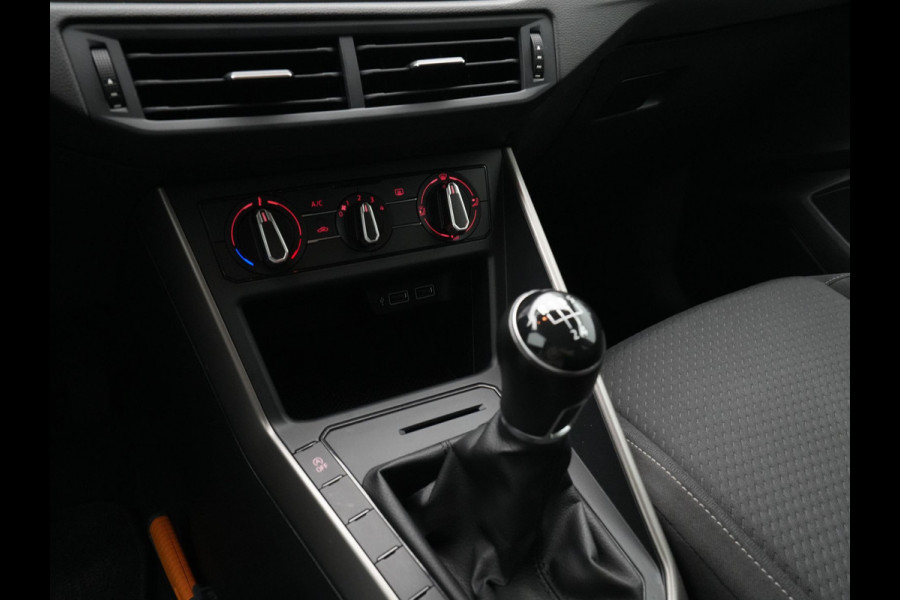 Volkswagen Polo 1.0 TSI 95pk Comfortline Navigatie Carplay Acc Pdc Dab 146