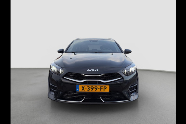 Kia Ceed Sportswagon 1.5 T-GDi GT-PlusLine Automaat | Panoramadak | Leder/Alcantara | Camera | Navi | Stuur-/Stoelverwarming | 18” Velgen | Clima | Key-Less | PDC | Cruise | LED |