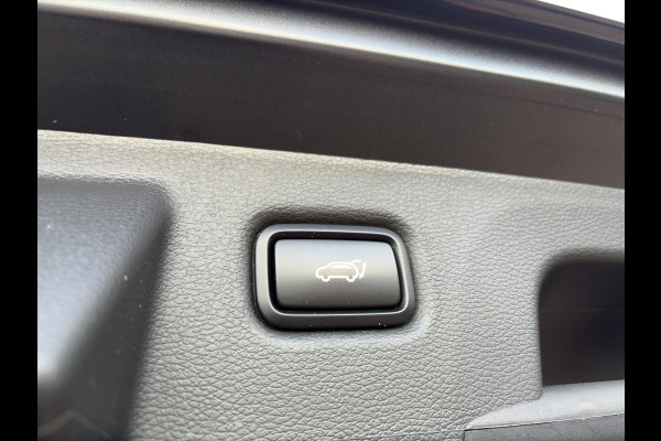 Kia Ceed Sportswagon 1.5 T-GDi GT-PlusLine Automaat | Panoramadak | Leder/Alcantara | Camera | Navi | Stuur-/Stoelverwarming | 18” Velgen | Clima | Key-Less | PDC | Cruise | LED |