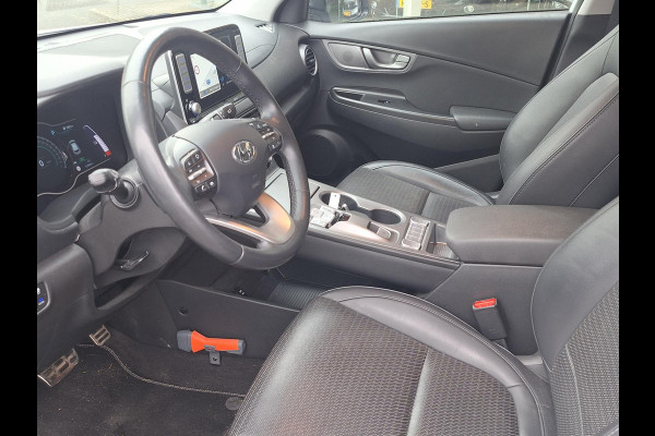 Hyundai Kona EV Premium 64 kWh | Leder | LED | Adaptive CC | Camera | (occasion)
