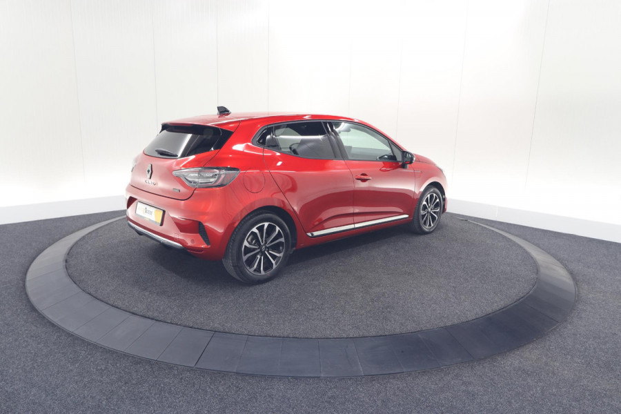 Renault Clio 1.6 E-Tech Full Hybrid 145 techno | 360 Camera | Adaptieve Cruise Control | Dodehoekdetectie | 9.3 Inch Groot Scherm