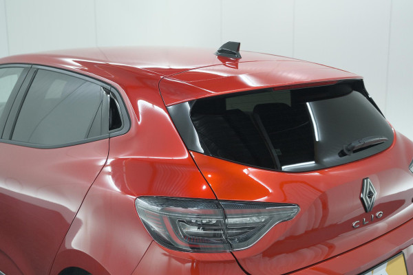 Renault Clio 1.6 E-Tech Full Hybrid 145 techno | 360 Camera | Adaptieve Cruise Control | Dodehoekdetectie | 9.3 Inch Groot Scherm