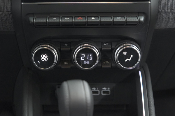 Renault Clio 1.6 E-Tech Full Hybrid 145 techno | 360 Camera | Adaptieve Cruise Control | Dodehoekdetectie | 9.3 Inch Groot Scherm