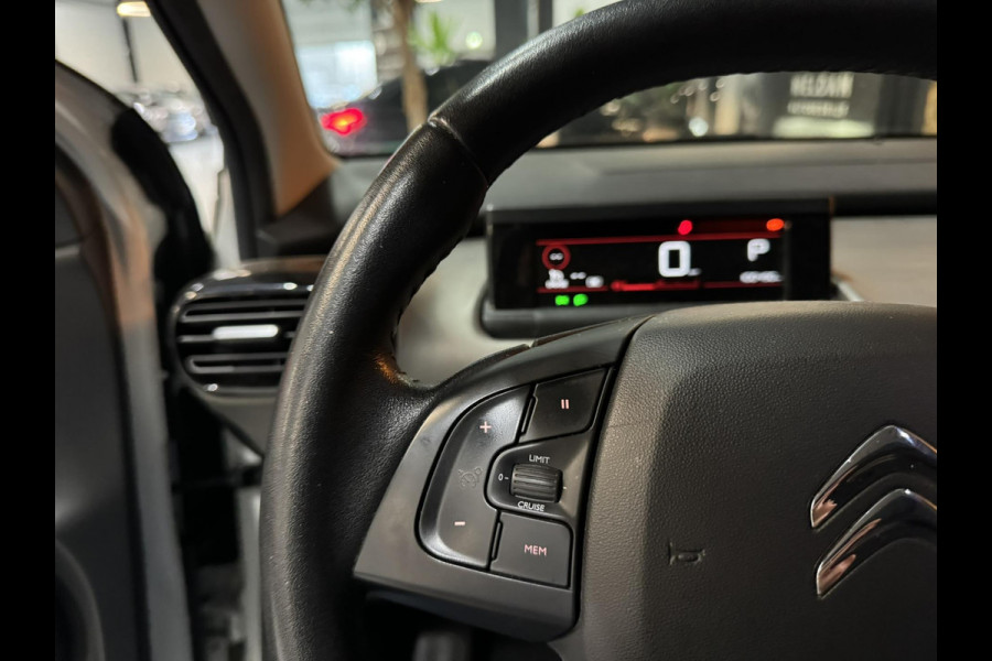 Citroën C4 Cactus 1.2 PureTech Shine Garantie NAP Trekhaak Pano StoelVW Carplay Camera Cruise Clima Navi PDC Led Rijklaar