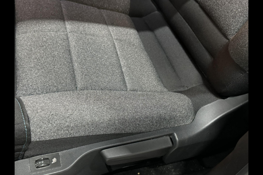Citroën C4 Cactus 1.2 PureTech Shine Garantie NAP Trekhaak Pano StoelVW Carplay Camera Cruise Clima Navi PDC Led Rijklaar