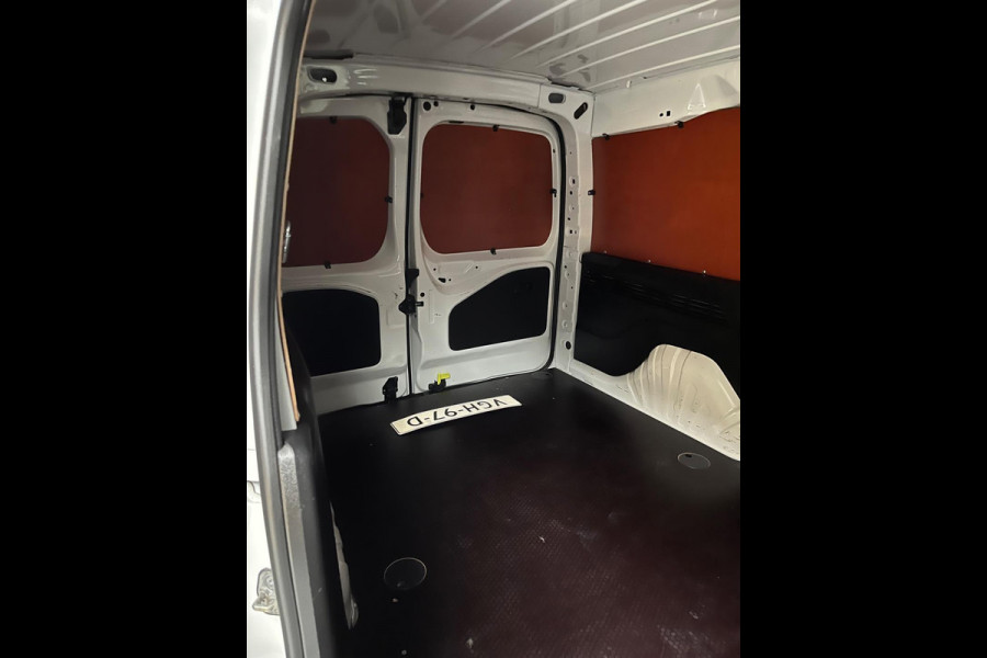 Citroën Berlingo AUTOMAAT-8 1.5 BlueHDI 131PK euro6 Club XL L2H1 3Persoons, Airco CruiseControl Navigatie Trekhaak, RIJKLAARPRIJS