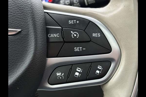 Chrysler Grand Voyager 3.6 V6 LIMITED - PANO - DVD - NAVI - 360 - LPG - ACC