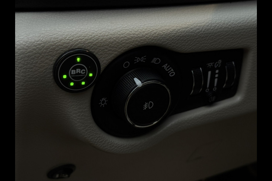 Chrysler Grand Voyager 3.6 V6 LIMITED - PANO - DVD - NAVI - 360 - LPG - ACC