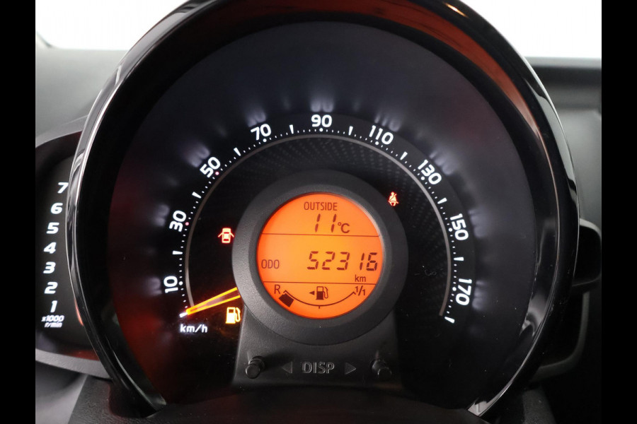 Toyota Aygo 1.0 VVT-i X-Joy | Apple Carplay & AndroidAUTO | Climate Control | 1e eigenaar | Dealer onderhouden