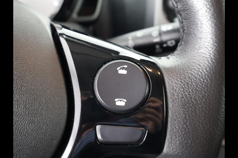 Toyota Aygo 1.0 VVT-i X-Joy | Apple Carplay & AndroidAUTO | Climate Control | 1e eigenaar | Dealer onderhouden