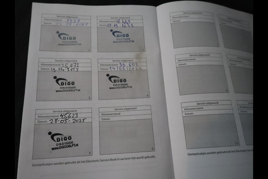 Toyota Aygo 1.0 VVT-i X-Joy | Apple Carplay & AndroidAUTO | Climate Control | 1e eigenaar | Dealer onderhouden