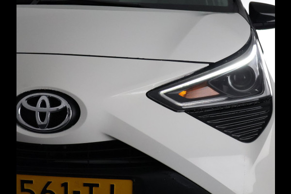 Toyota Aygo 1.0 VVT-i X-Joy | Apple Carplay & AndroidAUTO | Climate Control | 1e eigenaar | Dealer onderhouden