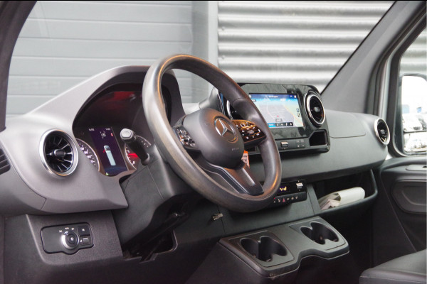 Mercedes-Benz Sprinter 319 3.0 CDI V6 L3H2 AUT. LED, LEDER, 3.5T TREKHAAK, MBUX 10'', 360 CAMERA, NAVI, CRUISE, CLIMA