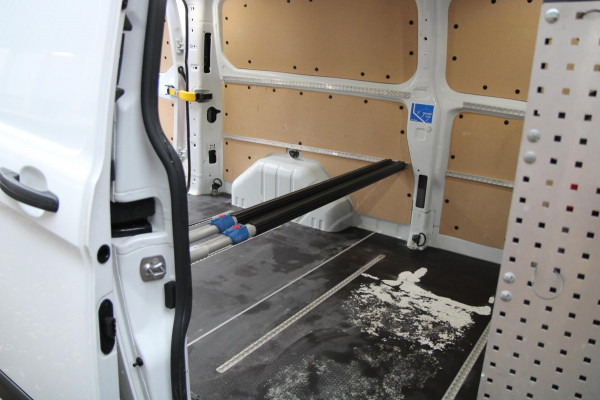 Ford Transit Custom 300 2.0 TDCI L2H1 Trend / Camera / Laadruimte inrichting