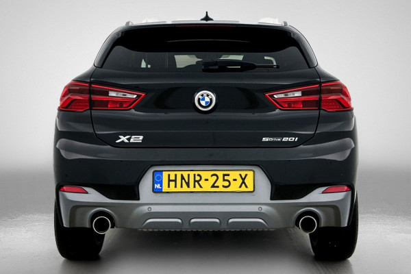 BMW X2 SDrive20i High Executive M-Sport (Dealer OndH, Panorama, StoelV, Navi Pro, Kuipstoelen, Parkeerhulp, Etc)