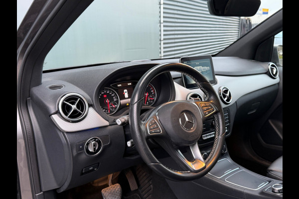 Mercedes-Benz B-Klasse BWJ 2018 | 200 Ambition 157PK AUTOMAAT | TREKHAAK | LEER | 2X PANO DAK | PDC 2X | NAVI | CLIMA | STOELVERW | CRUISE