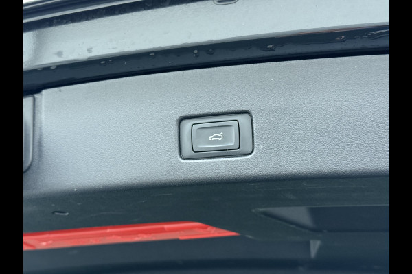 Audi Q4 e-tron 35 Launch Edition LED 20"LM Apple Carplay Android Auto Navi Audi Connect Ecc Audi Phone Box Stoelverwarming Pdc Cruise Control 55kWh Elek.Achterklep Privacy Glas E-sound luidspr v Keyless-Go Origineel Nederlandse Auto