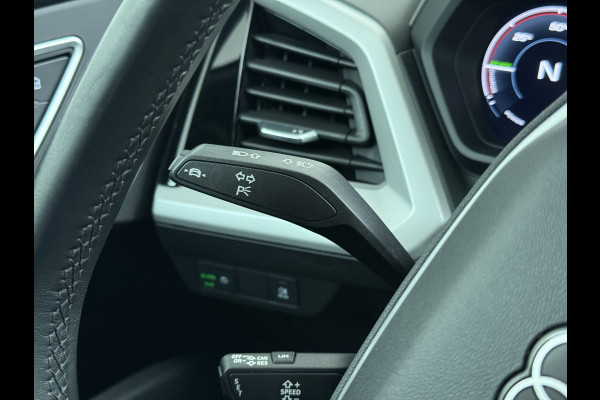 Audi Q4 e-tron 35 Launch Edition LED 20"LM Apple Carplay Android Auto Navi Audi Connect Ecc Audi Phone Box Stoelverwarming Pdc Cruise Control 55kWh Elek.Achterklep Privacy Glas E-sound luidspr v Keyless-Go Origineel Nederlandse Auto