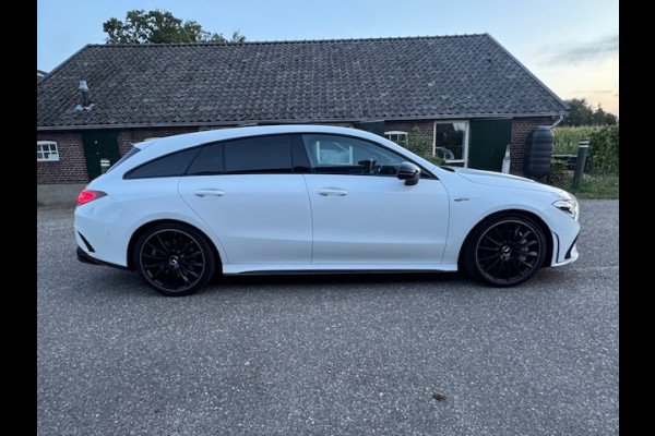Mercedes-Benz CLA-Klasse Shooting Brake AMG 35 4MATIC Premium Plus PANO NIGHT LEER SFEER LED 51000KM!!!
