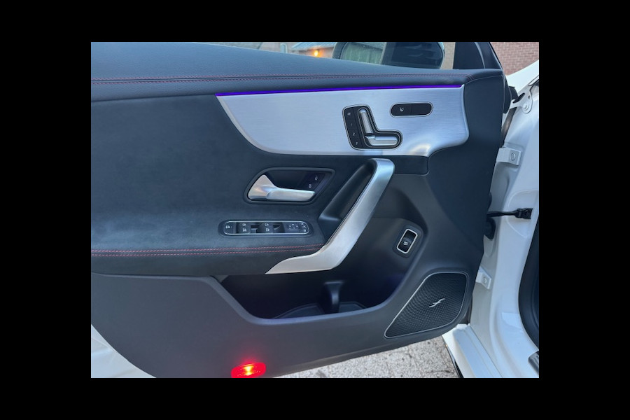 Mercedes-Benz CLA-Klasse Shooting Brake AMG 35 4MATIC Premium Plus PANO NIGHT LEER SFEER LED 51000KM!!!