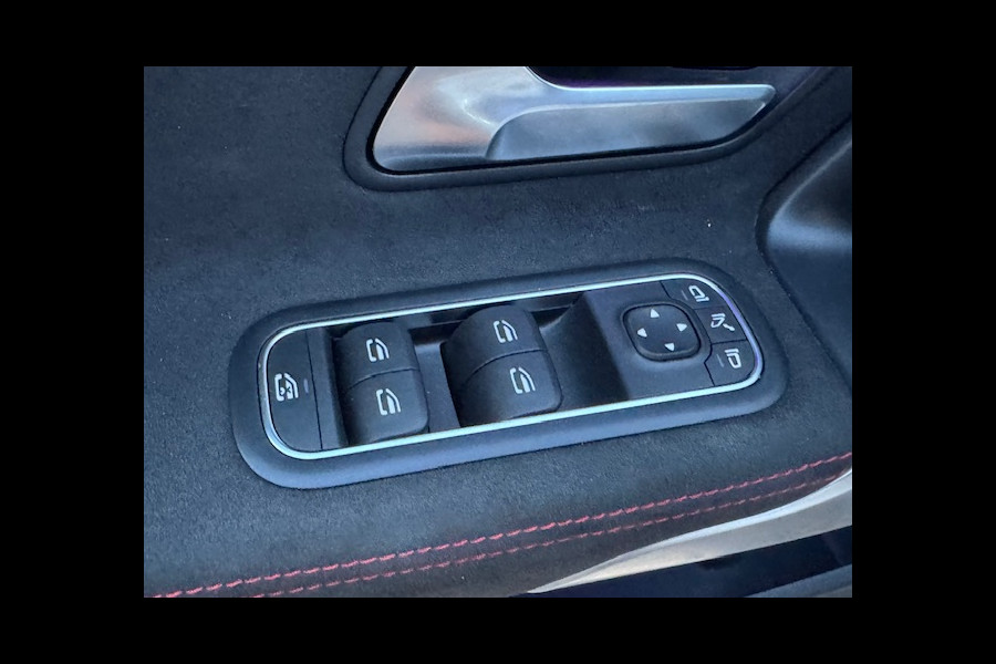 Mercedes-Benz CLA-Klasse Shooting Brake AMG 35 4MATIC Premium Plus PANO NIGHT LEER SFEER LED 51000KM!!!